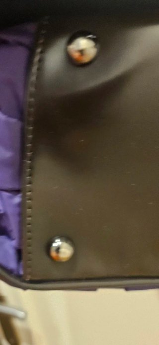 Bolso bandolera negro y morado