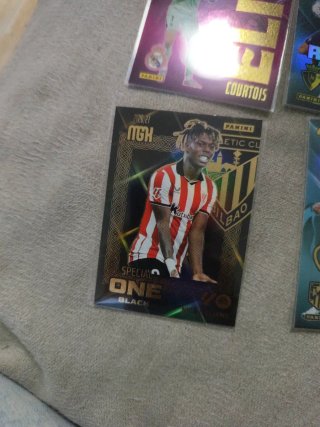 Cromos Megacracks: Courtois, Mbappé, Villa