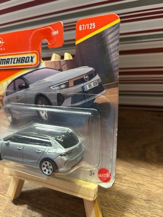 Matchbox Opel Astra Gris