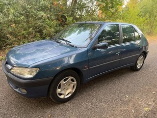 Peugeot 306