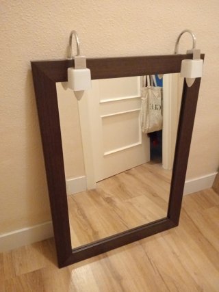 Espejo de baño con marco marrón 90x70 cm