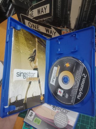 Lote PlayStation 2 Singstar + Accesorios