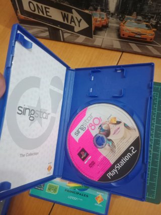Lote PlayStation 2 Singstar + Accesorios