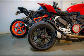 Ducati Streetfighter V2 2025 - Última Unidad