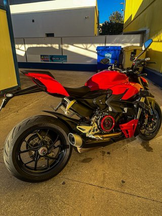 Ducati Streetfighter V2 2025 - Última Unidad