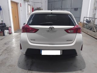 Toyota Auris 1.4 D 90 Unico dueño full equipe 2017
