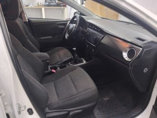 Toyota Auris 1.4 D 90 Unico dueño full equipe 2017