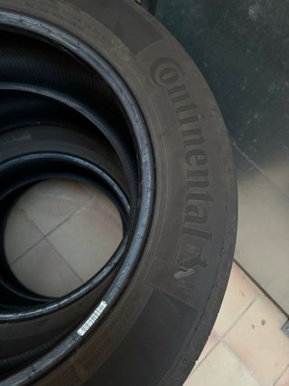 4 Ruedas Continental 235/55 R18 100V