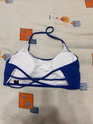 Tops deportivos. 4€ cada uno