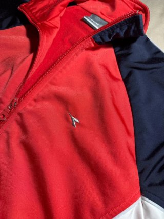 Sudadera Diadora Roja y Azul