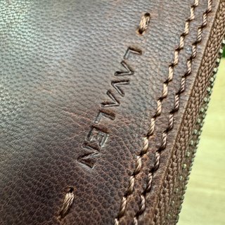 Lavalen Cartera de Piel Marrón con Cremallera