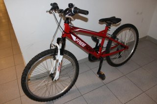 Bicicleta niño 24 pulgadas.