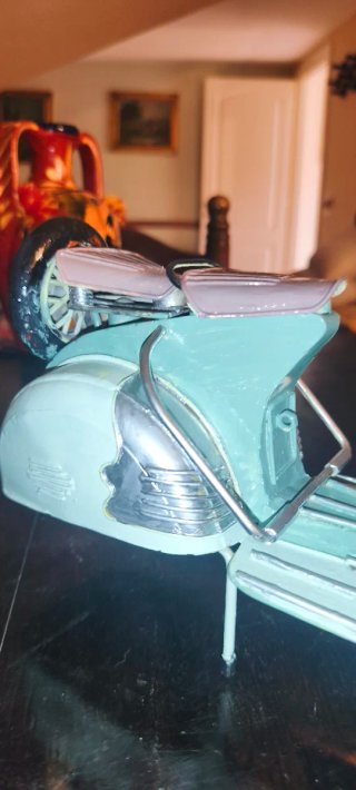 Modellino Vespa Vintage cm 30