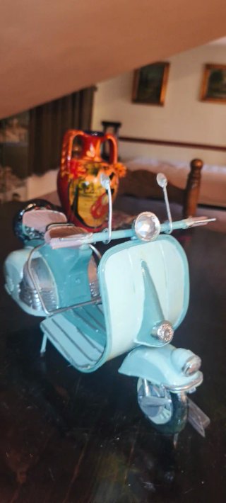 Modellino Vespa Vintage cm 30