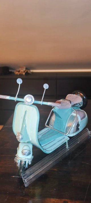 Modellino Vespa Vintage cm 30