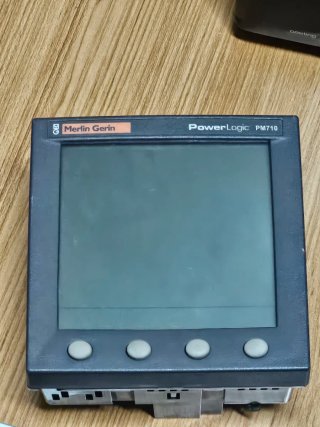 Energia y potencia medidor PM710