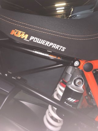 KTM Superduke 1290R Negra