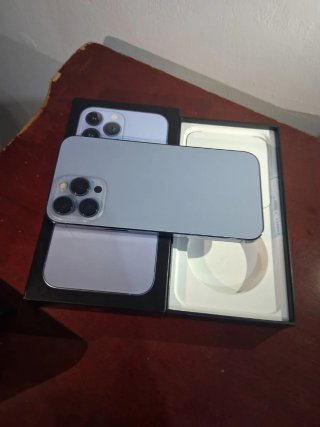iPhone 13 Pro Max Gris Espacial