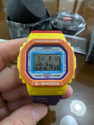 Casio G-Shock DW-5610DN-9ER Amarillo/Morado