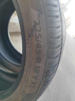 Neumáticos Barum Bravuris 5 HM 225/45 ZR 18 95Y