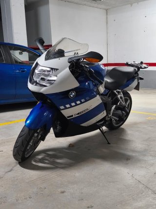 BMW K1200S Azul y Blanca