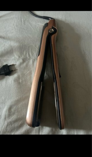 Plancha de pelo Steam dorada