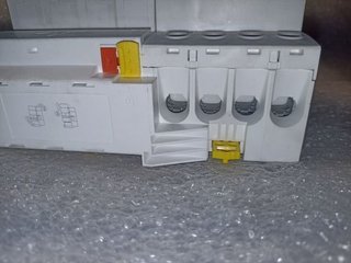Schneider A9Q1440 Interruptor AutomáticoSCHNEIDER