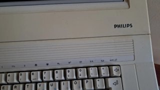 Macchina da scrivere Philips VW 2140