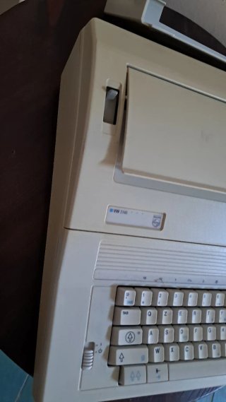 Macchina da scrivere Philips VW 2140