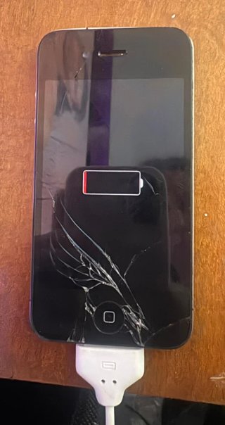 iPhone 4s + cargador+ Kit Conexión Cámara 5 en 1