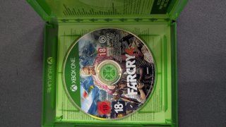 Xbox One S 1 TB + Mando Elite v1 + 4 Juegos