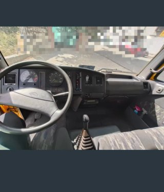 Nissan Atleon 2000