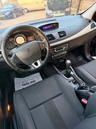 Renault Megane sport tourer
