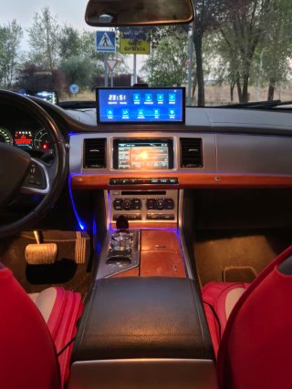 Jaguar XF 2014