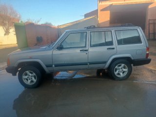 Jeep Cherokee 2000