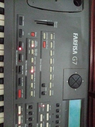 Piano Farfisa Modelo G7 , negociable