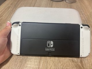 Nintendo Switch OLED Blanca