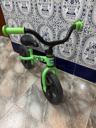Bicicleta de equilibrio verde Chicco