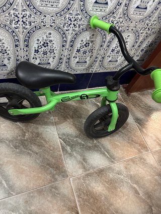 Bicicleta de equilibrio verde Chicco