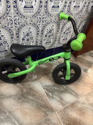 Bicicleta de equilibrio verde Chicco