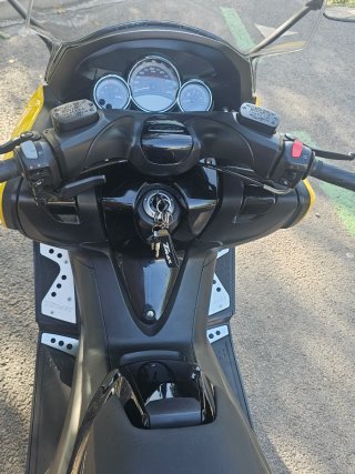 Yamaha T MAX 500 2010 Amarilla