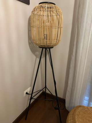 Lámpara de techo y pie de bambú