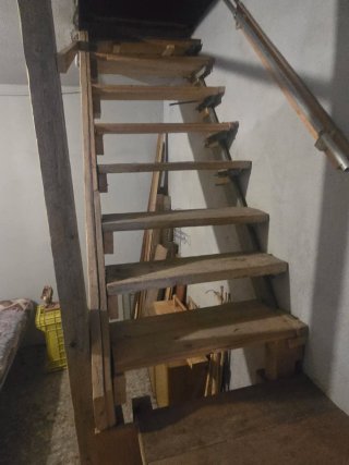 Vendo appartamento gia arredato 7 vani + cantina