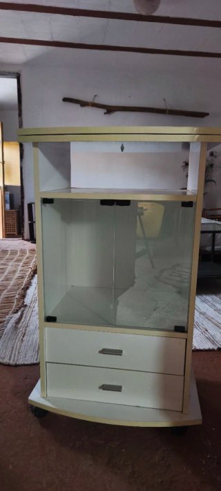 Mueble TV giratorio con puertas y cajones