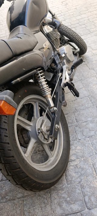 Honda CB 250 Naked Negra