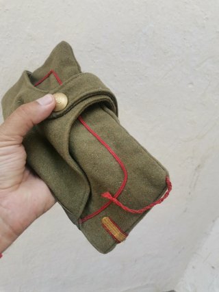 Antiguo traje militar