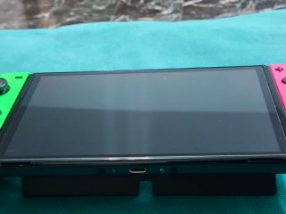 Nintendo Switch OLED + HORI + 128GB + accesorios