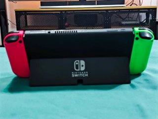 Nintendo Switch OLED + HORI + 128GB + accesorios