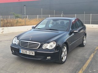 Mercedes-Benz Clase C 2005