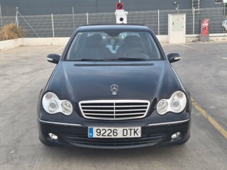 Mercedes-Benz Clase C 2005